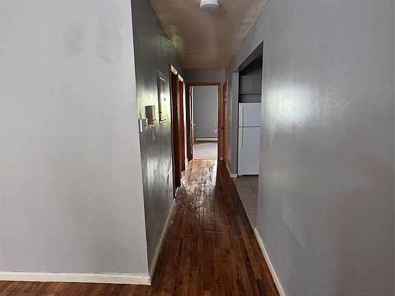 5th image of 476 Ralph Avenue