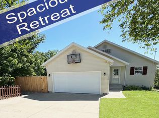 450 Eagle Dr, Forsyth, MO 65653