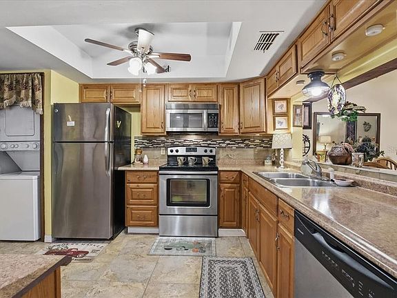 2nd image of 7804 Eureka Dr