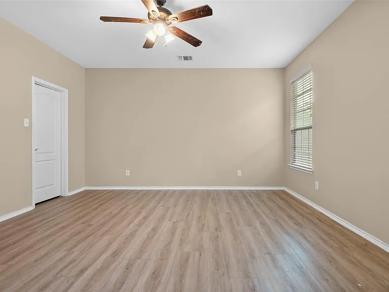 14308 Lake Victor Dr — Photo 24