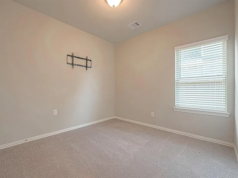 7446 French Quarter Ct — Photo 20