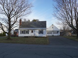 176 Pleasant St, Dalton, MA 01226