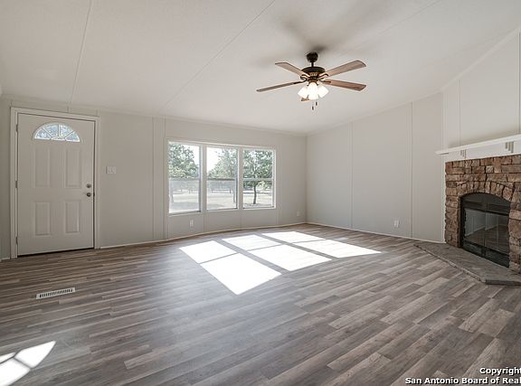 5th image of 22530 Savannah Hts