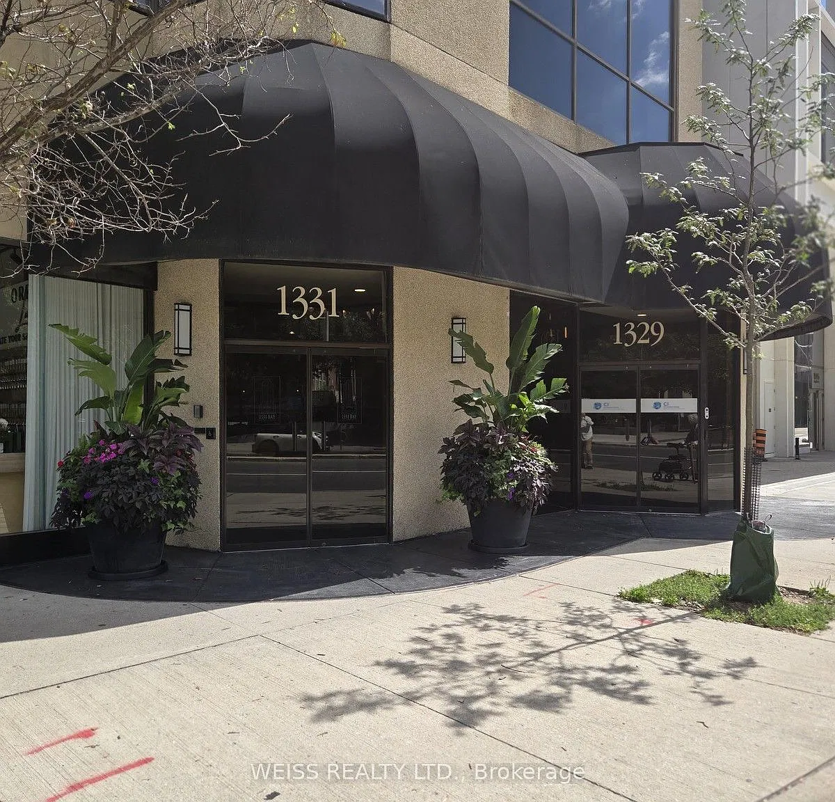 2 bed, $4,400 — Photo 1