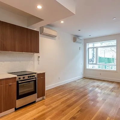 Rented by Nooklyn NYC LLC | media 33