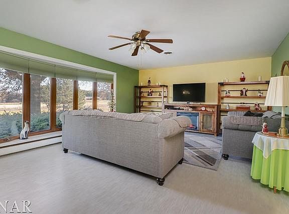 4th image of 25790 Hospelhorn Ln