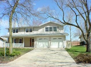 1300 Palmer St, Downers Grove, IL 60516