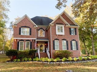 8301 Creeks Edge Ct, Oak Ridge, NC 27310