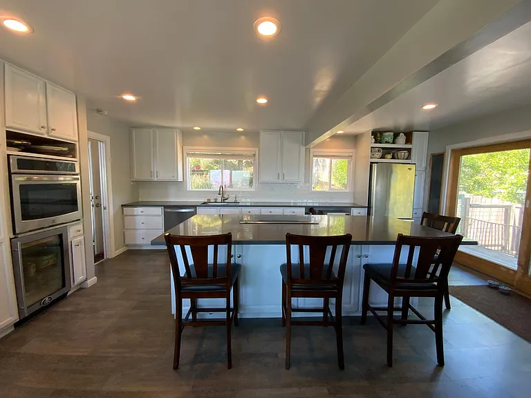 32 Oakhurst Rd — Photo 3