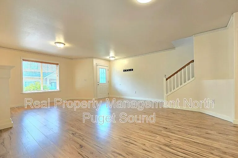 906 116th Pl SE — Photo 5