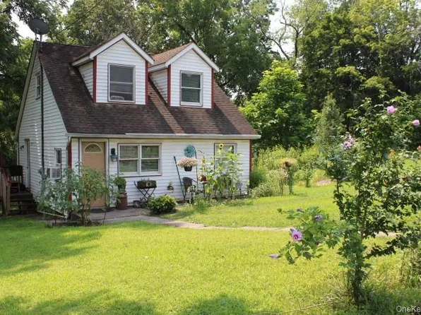 105 White Street, Newburgh, NY 12550