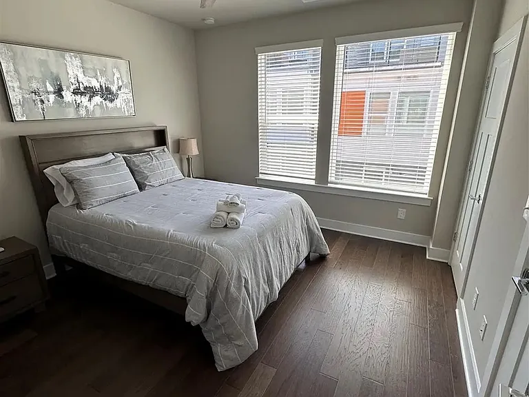 1308 Millpark Ln — Photo 5