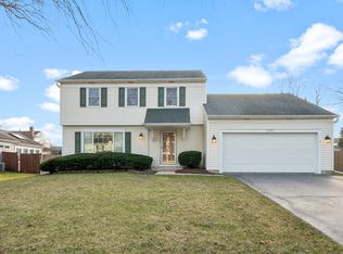 2281 Pontiac Cir, Naperville, IL 60565