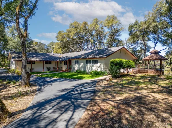 1600 Deerwood Drive, Ukiah, CA 95482