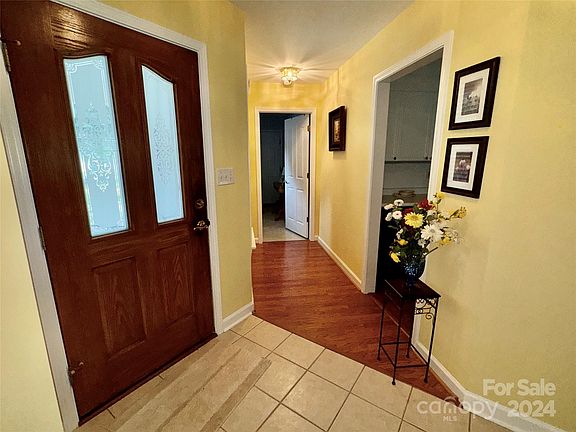 4th image of 120 Ashwood Ln