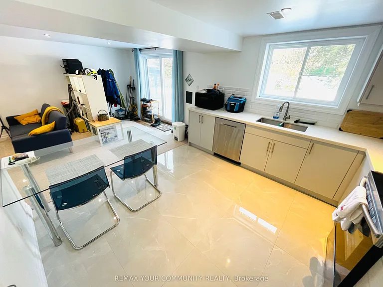 973 Wildwood Dr #BASEMENT — Photo 10