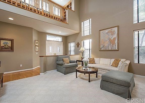 4th image of 27348 Brighton Ln