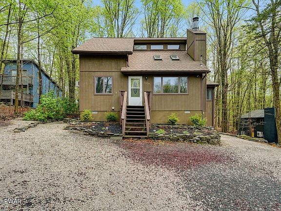 2nd image of 2659 Rockway Rd