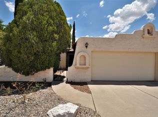 926 W Calle Del Regalo, Green Valley, AZ 85614