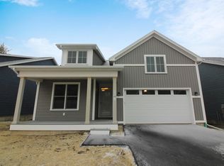 235 Two Brothers Dr, South Burlington, VT 05403