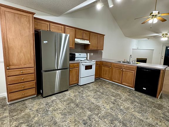 5th image of 14267 Woodlands Dr #4