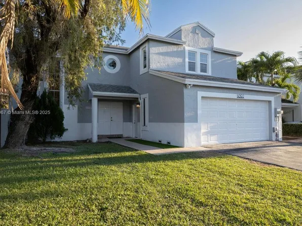 14392 SW 95th Ter, Miami, FL 33186