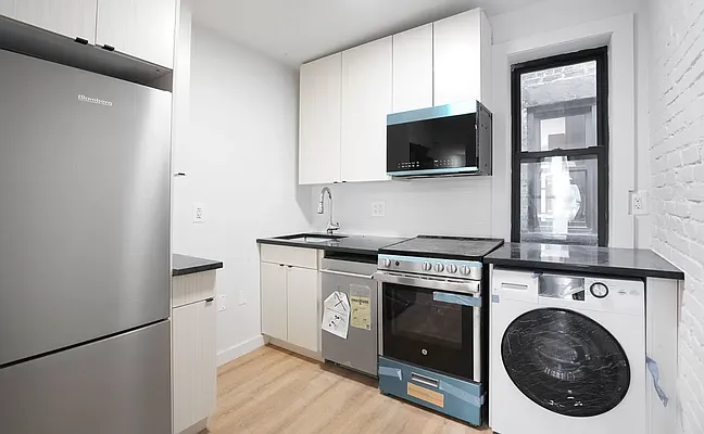 Rented by Nolita Group | media 13