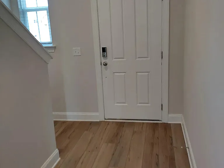 249 Netherlands Blvd — Photo 21