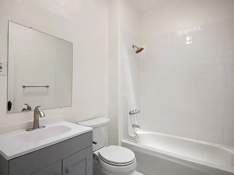 1825 N Elm St #1 — Photo 5