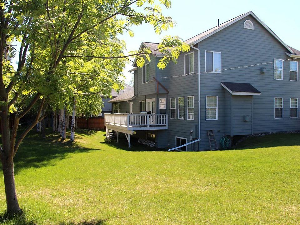 2nd image of 2146 Meander Dr
