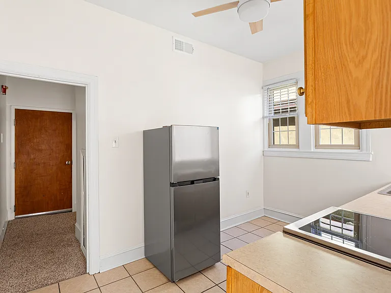 202 E Girard Ave #1 — Photo 14