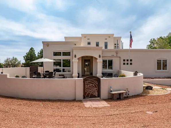 11402 Oakland Ave NE, Albuquerque, NM 87122