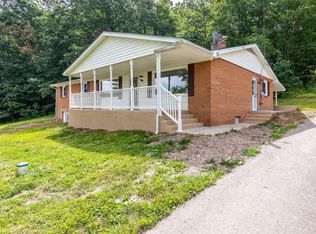 90 Homestead Rd, New Castle, VA 24127