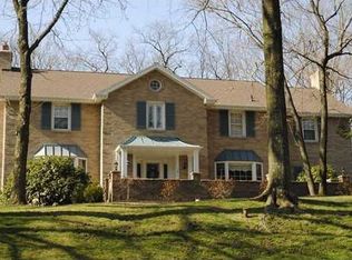 101 Sweet Gum Rd, Pittsburgh, PA 15238