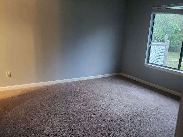 919 Belmont Dr — Photo 11