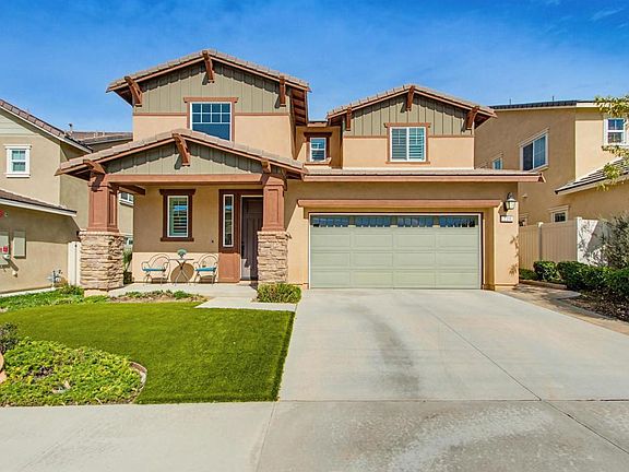 3rd image of 220 Pantaneiro Pl