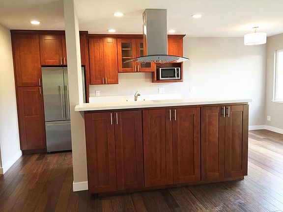 Kitchen with quartz countertops