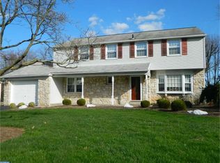 17 Acorn Dr, Churchville, PA 18966