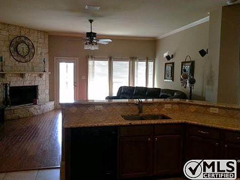 5th image of 4503 Woodcrest Ln