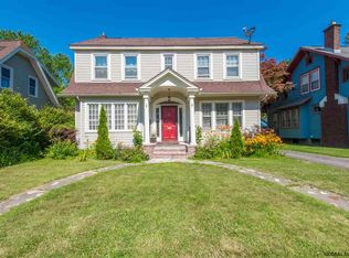 831 Decamp Ave, Schenectady, NY 12309