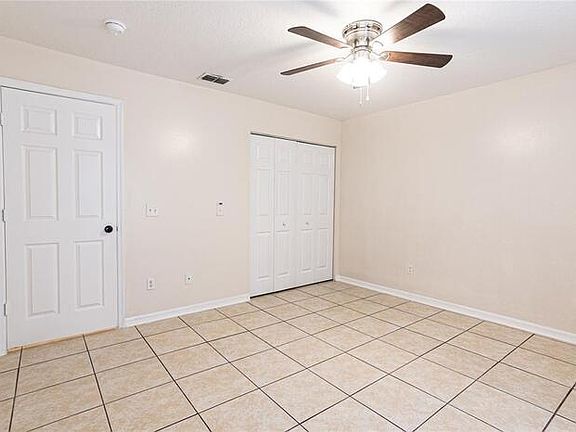 5th image of 604 Wiggins Ct