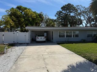 6109 Carlton Ave, Sarasota, FL 34231