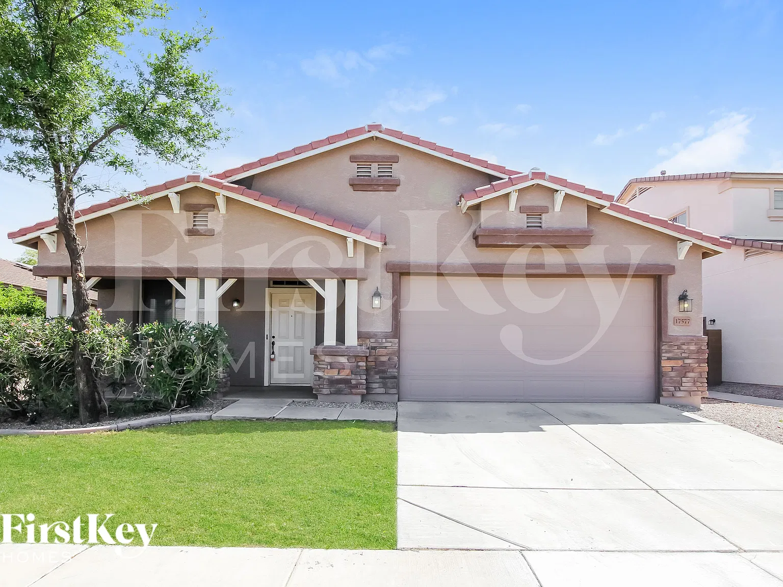 4 bed, 2.0 bath, 1959 sqft, $2,455 — Photo 1