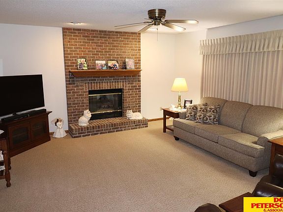 4th image of 2427 Phelps Ave