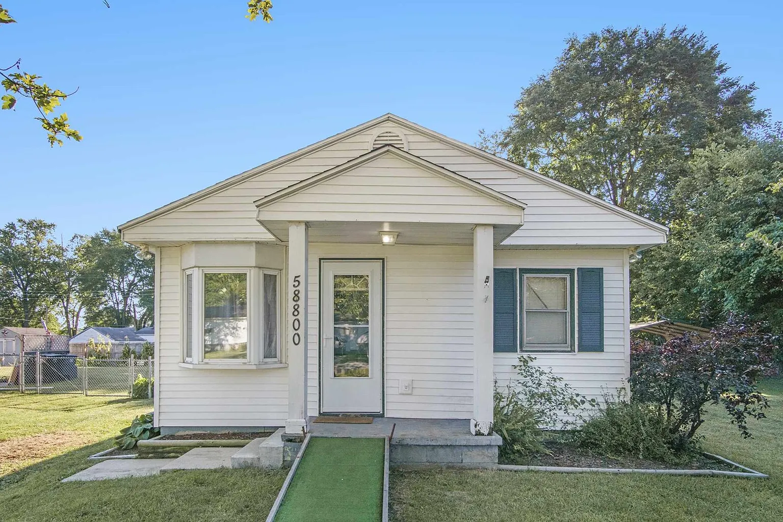 58800 Mason St photo 1