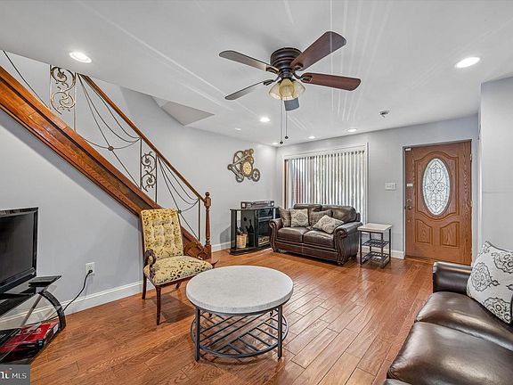 2nd image of 8627 Gilbert St