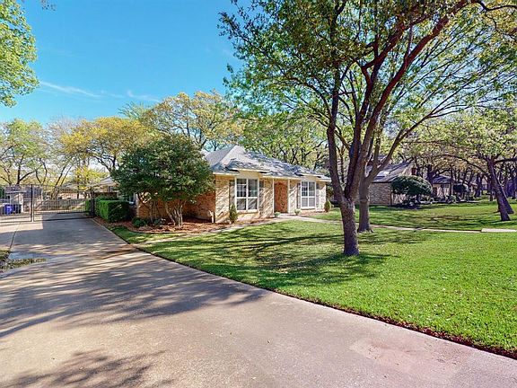 4th image of 404 Briarcliff Ct