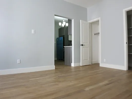 Rented by MNS | media 31