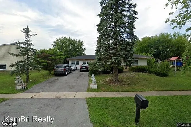 3890 178th St photo 1