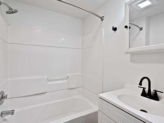 3rd image of 348-350 Wyoming St #42DFBBCAD